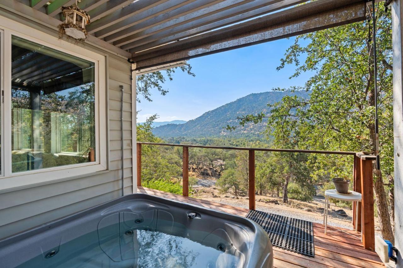 Views, Hot Tub, Outdoor Shower, 15M From Sequoia Три Ривърс Екстериор снимка